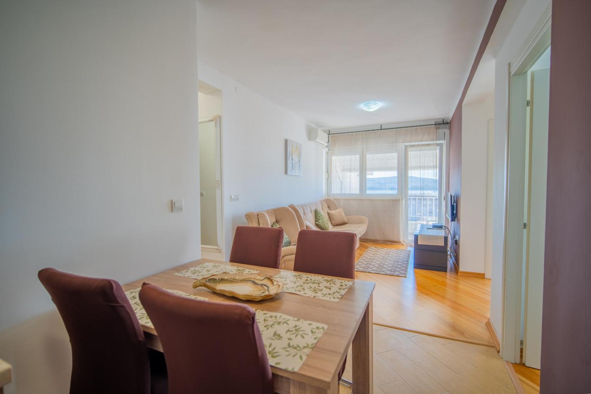 Apartman Centar Tivat Ngoại thất bức ảnh